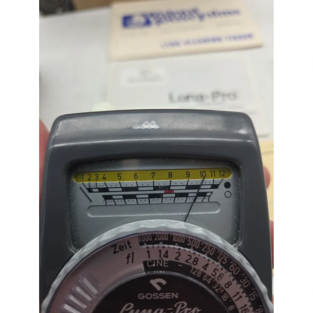 Gossen Luna-Pro Light Meter with Leather Case Box Manual Plus New Batteries